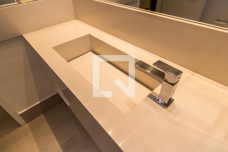 Apartamento à venda com 112m², 2 quartos e 2 vagasDetalhe do Banheiro da Suite