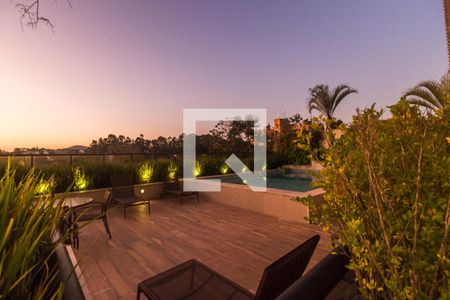 Apartamento à venda com 112m², 2 quartos e 2 vagasPiscina