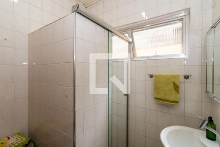 Casa à venda com 178m², 3 quartos e 2 vagasBanheiro