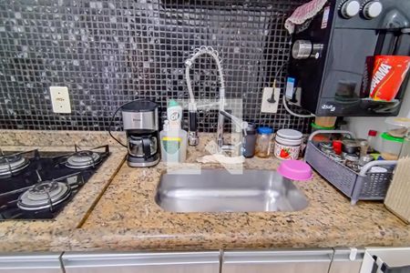 Casa à venda com 110m², 3 quartos e 1 vagacozinha e area de serviço