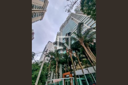 Apartamento para alugar com 49m², 1 quarto e 2 vagas Apartamento para alugar com 49m², 1 quarto e 2 vagasFachada