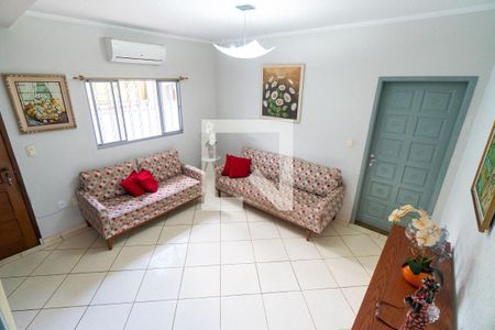 Sala de casa à venda com 3 quartos, 250m² em Vila do Encontro, São Paulo