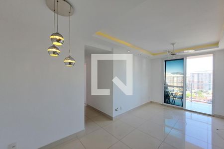 Sala de apartamento para alugar com 2 quartos, 60m² em Todos Os Santos, Rio de Janeiro