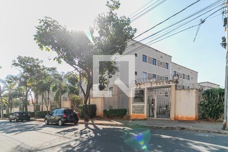 Apartamento para alugar com 48m², 2 quartos e 1 vaga Apartamento para alugar com 48m², 2 quartos e 1 vagaFachada