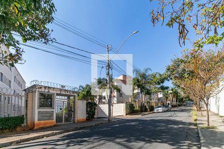 Apartamento para alugar com 48m², 2 quartos e 1 vaga Apartamento para alugar com 48m², 2 quartos e 1 vagaFachada