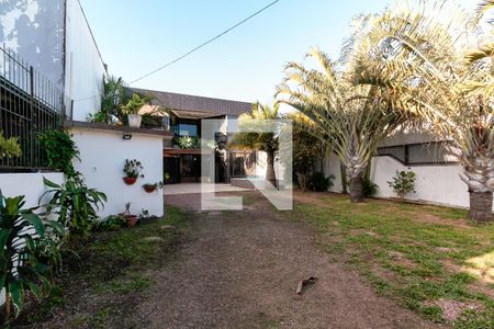 Casa à venda com 177m², 1 quarto e 8 vagasQuintal