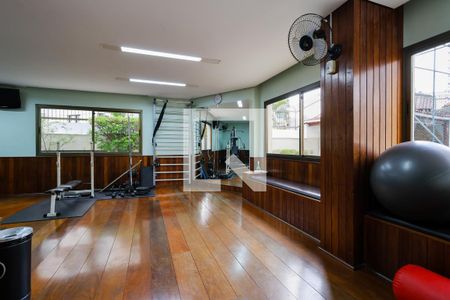 Apartamento à venda com 150m², 3 quartos e 3 vagas Apartamento à venda com 150m², 3 quartos e 3 vagasÁrea comum - Academia