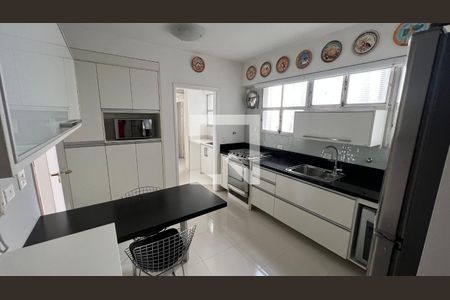 Apartamento para alugar com 118m², 1 quarto e 1 vaga Apartamento para alugar com 118m², 1 quarto e 1 vagaCozinha - Armários