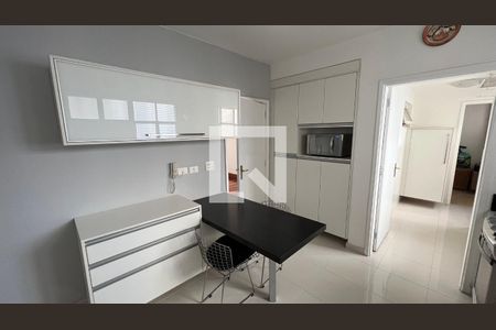 Apartamento para alugar com 118m², 1 quarto e 1 vaga Apartamento para alugar com 118m², 1 quarto e 1 vagaCozinha - Armários