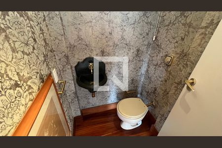 Lavabo de apartamento para alugar com 1 quarto, 118m² em Cerqueira César, São Paulo