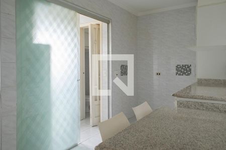 Apartamento para alugar com 74m², 2 quartos e 1 vaga Apartamento para alugar com 74m², 2 quartos e 1 vagaCozinha