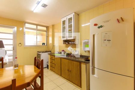 Apartamento à venda com 140m², 2 quartos e 1 vagaCozinha