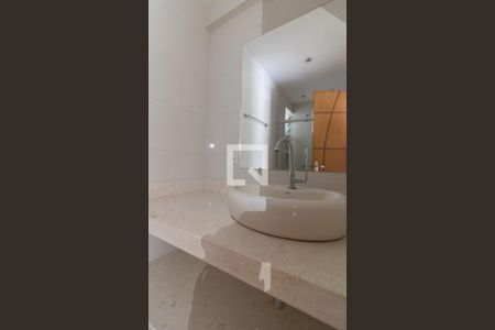 Apartamento à venda com 116m², 2 quartos e 1 vagaSuíte - Banheiro