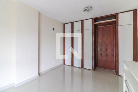 Apartamento à venda com 116m², 2 quartos e 1 vagaQuarto