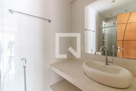 Apartamento à venda com 116m², 2 quartos e 1 vagaSuíte - Banheiro