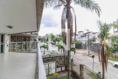 Apartamento à venda com 116m², 2 quartos e 1 vagaVaranda