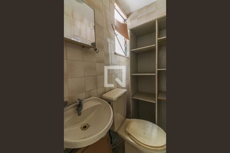 Apartamento à venda com 116m², 2 quartos e 1 vagaCozinha e Área de Serviço - Banheiro