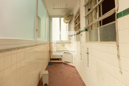 Apartamento à venda com 190m², 3 quartos e 1 vagaÁrea de Serviço