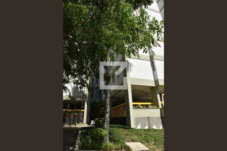 Apartamento à venda com 65m², 2 quartos e 1 vagaFachada do bloco