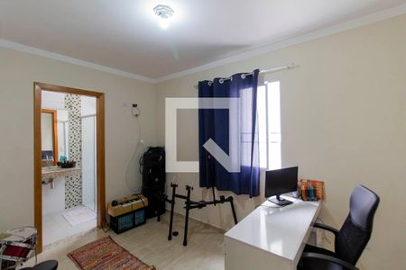 Suíte 1 de casa à venda com 3 quartos, 200m² em Vila Salete, São Paulo