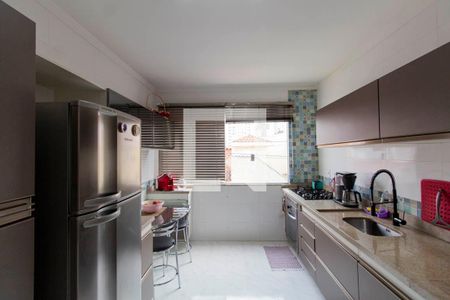 Casa à venda com 200m², 3 quartos e 3 vagasCozinha 