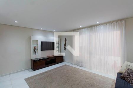 Sala  de casa à venda com 3 quartos, 200m² em Vila Salete, São Paulo