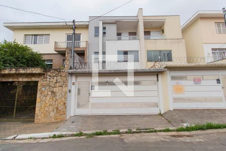 Casa à venda com 200m², 3 quartos e 3 vagasFachada 
