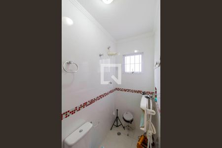 Casa à venda com 200m², 3 quartos e 3 vagasBanheiro Suíte 2