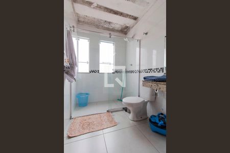 Casa à venda com 200m², 3 quartos e 3 vagasBanheiro Suíte 3