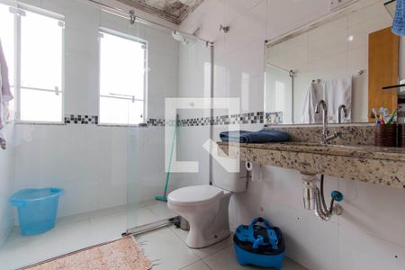 Casa à venda com 200m², 3 quartos e 3 vagasBanheiro Suíte 3