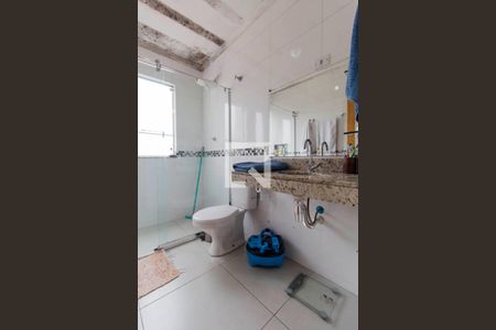 Casa à venda com 200m², 3 quartos e 3 vagasBanheiro Suíte 3