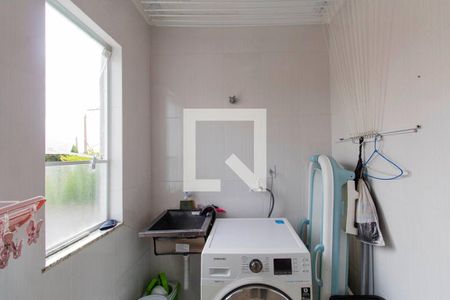 Casa à venda com 200m², 3 quartos e 3 vagasÁrea de Serviço