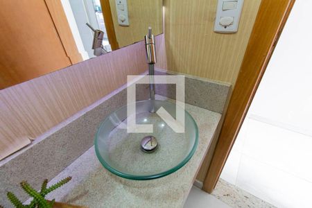 Casa à venda com 200m², 3 quartos e 3 vagasLavabo