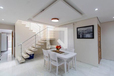 Sala  de casa à venda com 3 quartos, 200m² em Vila Salete, São Paulo