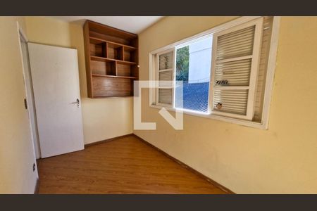 Quarto de casa para alugar com 3 quartos, 227m² em Jardim Prudência, São Paulo