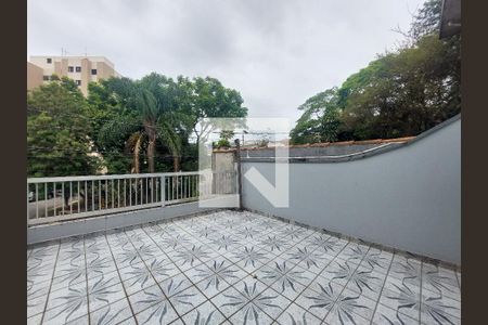 Varanda de casa à venda com 3 quartos, 167m² em Jardim Prudência, São Paulo