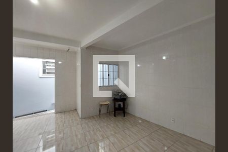 Edícula de casa à venda com 3 quartos, 167m² em Jardim Prudência, São Paulo