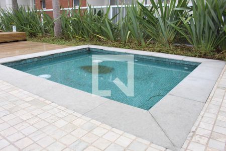 Apartamento à venda com 71m², 2 quartos e 2 vagasÁrea comum - Piscina