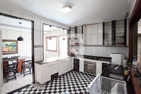 Casa para alugar com 250m², 4 quartos e 4 vagasCozinha