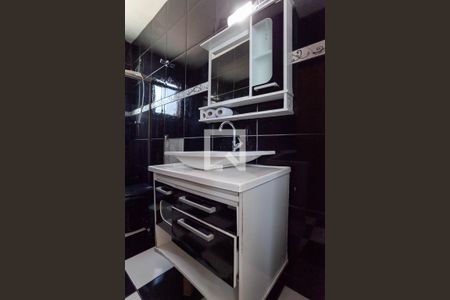 Casa para alugar com 250m², 4 quartos e 4 vagasBanheiro social 1