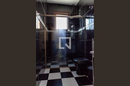 Casa para alugar com 250m², 4 quartos e 4 vagasBanheiro social 1