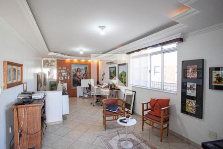 Apartamento à venda com 186m², 3 quartos e 2 vagasCobertura - Sala 2