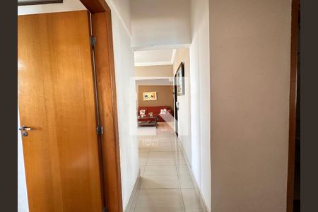 Corredor de apartamento à venda com 3 quartos, 195m² em Cidade Nova, Belo Horizonte