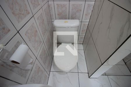 Casa para alugar com 55m², 2 quartos e sem vaga Casa para alugar com 55m², 2 quartos e sem vagaBanheiro