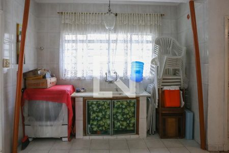 Casa à venda com 411m², 3 quartos e 9 vagasSalão