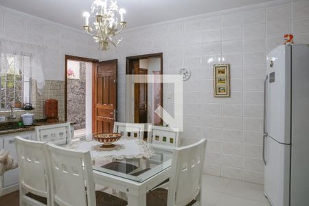 Casa à venda com 411m², 3 quartos e 9 vagasCozinha