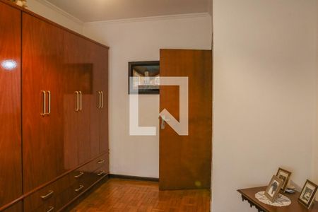 Casa à venda com 411m², 3 quartos e 9 vagasQuarto