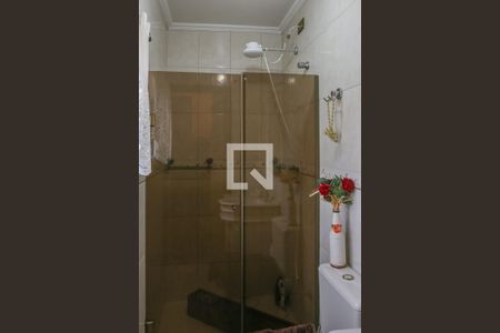 Casa à venda com 411m², 3 quartos e 9 vagasBanheiro da Suíte 1