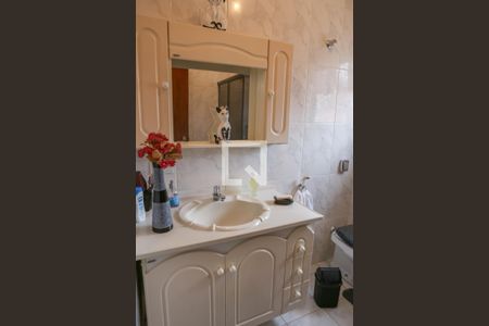 Casa à venda com 411m², 3 quartos e 9 vagasBanheiro Social