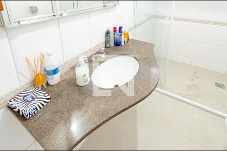 Casa à venda com 394m², 3 quartos e 3 vagasBanheiro da Suíte